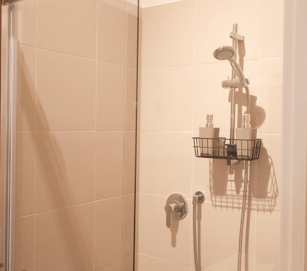 Civico 100 Bed & Breakfast Terni Exterior foto